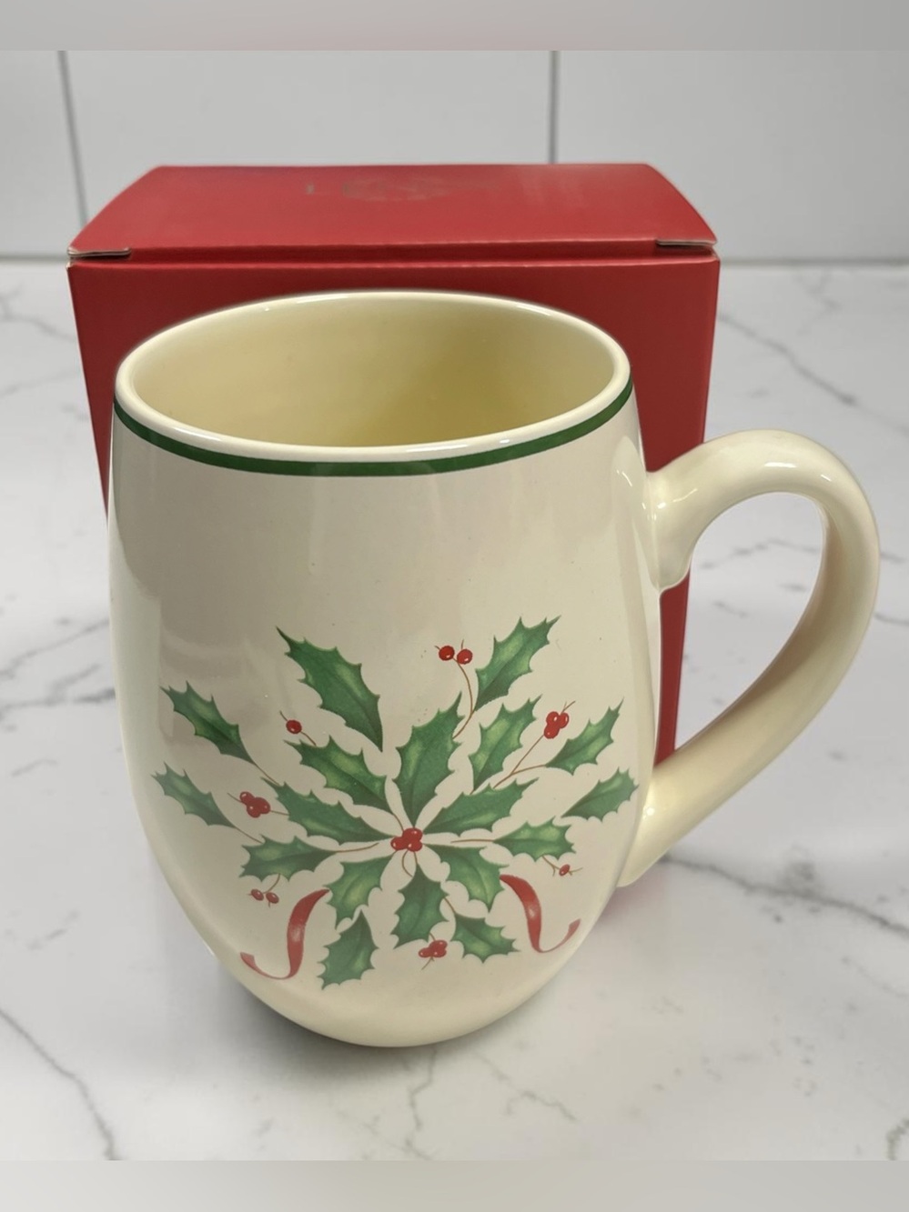 Lennox Christmas tea/coffee mug
